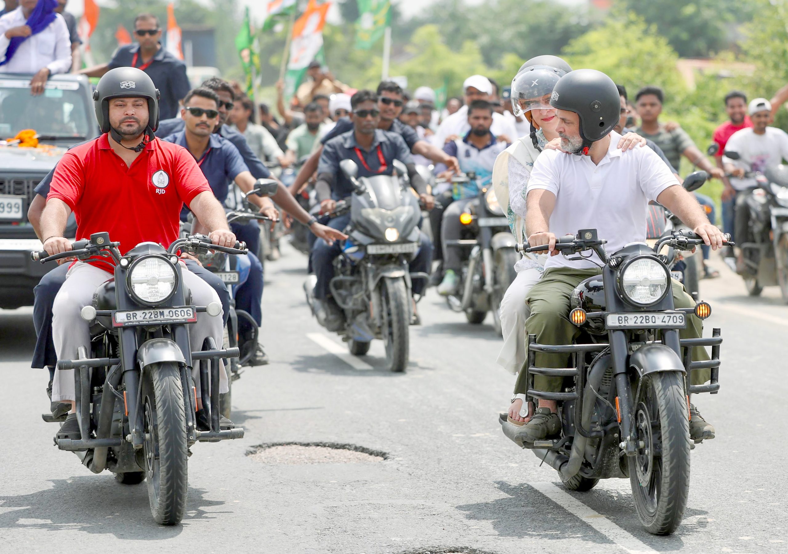Bihar: Pappu Yadav praised Rahul Gandhi, Vijay Sinha called the padyatra a drama