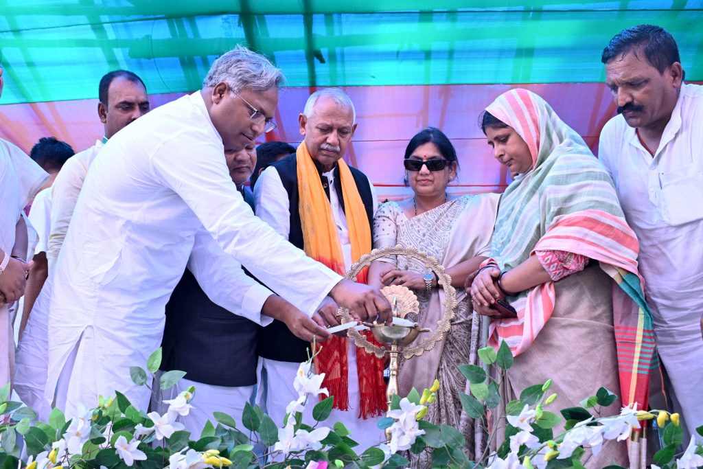 Madhubani : JDU national general secretary Manish Verma roared in Madhubani