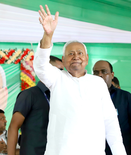 Nitish Kumar Unveils 20,658 Schemes, Gifts Bihar a New Development Boost