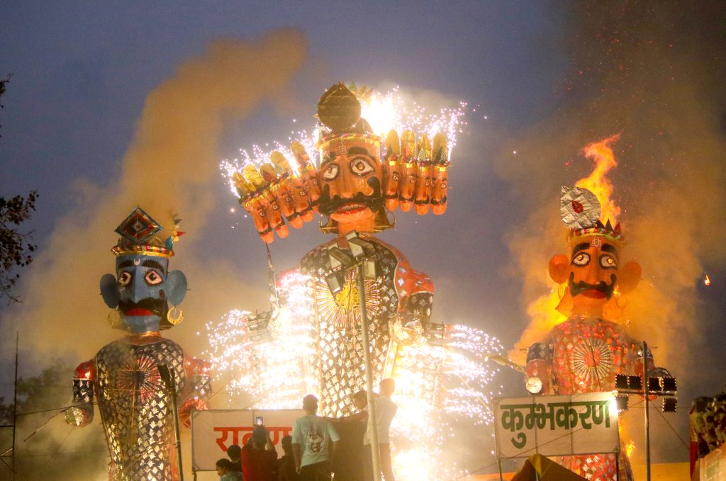 Dussehra Celebration: Huge Crowds Witness Ravana Dahan