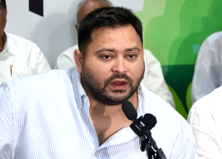 Tejashwi Yadav’s Emotional Post Seeks Public Support for Bihar’s Progress