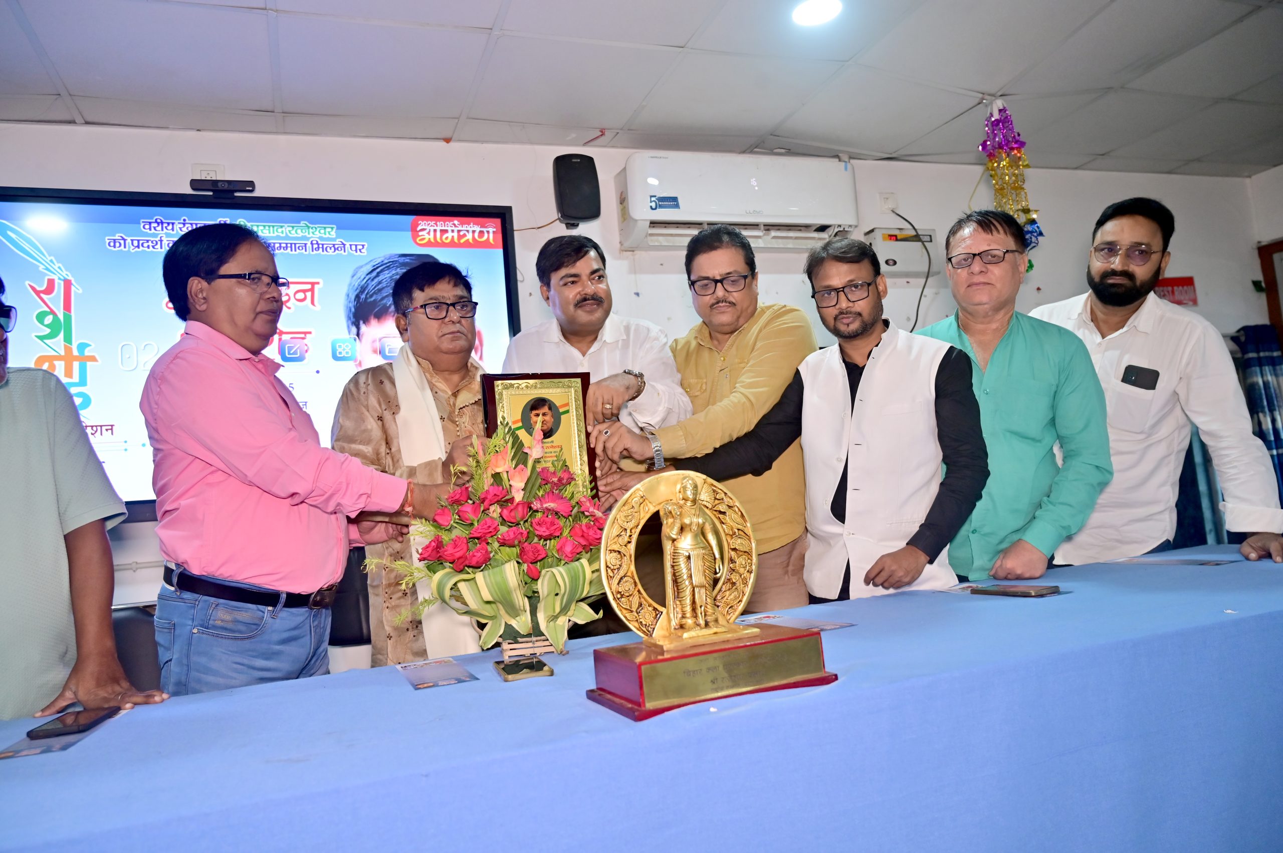 Performing Arts: Theatre Artists Honour Prasad Ratneshwar
