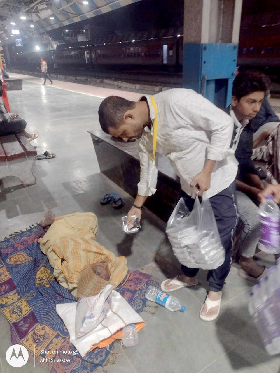 Roti Bank by Selfless Service Committee Serves Food to the Needy in Motihari