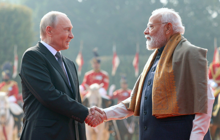Modi-Putin Meeting Highlights India’s Strategic Balancing Amid Global Pressure