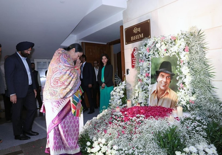 Dharmendra Tribute: Film and Political Icons Remember the Evergreen Legend