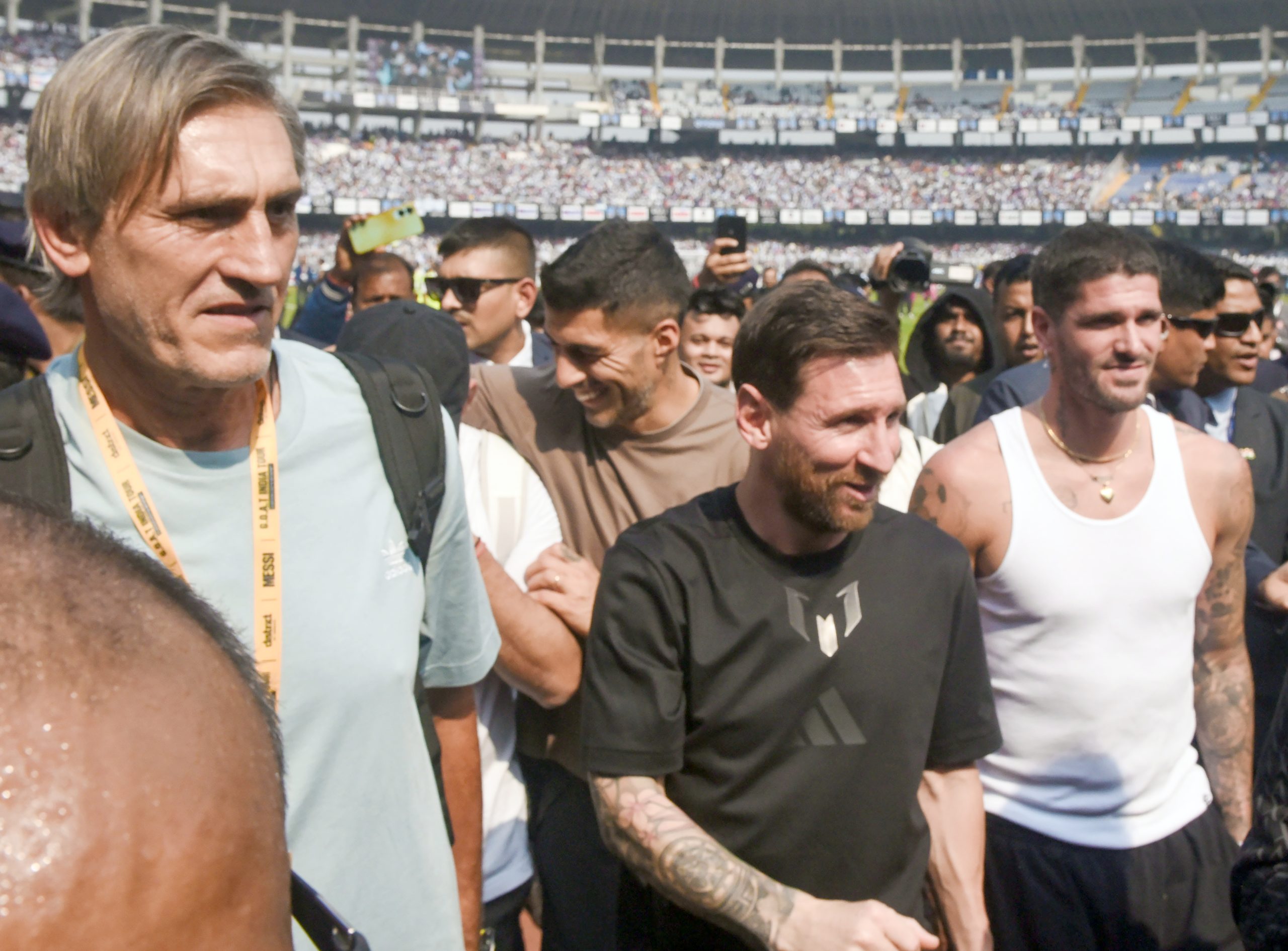 Messi Kolkata Chaos: Fans Riot After Missing Lionel Messi at Stadium