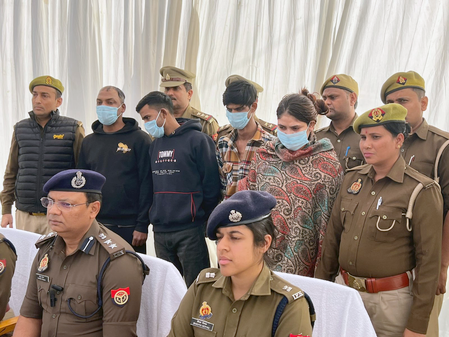 Noida Theft Gang exposed as police arrest four accused including a woman leader; stolen cash, vehicles and valuables recovered.