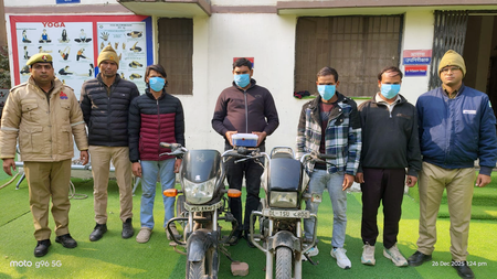 Mobile Snatching Gang Busted in Noida; Police Arrest Four from Interstate Theft Network