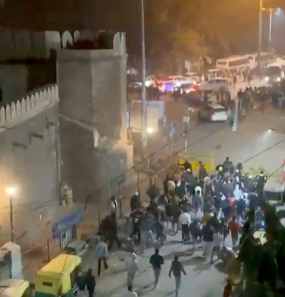 Turkman Gate Violence: FIR Filed After Stone Pelting During Demolition Drive in Delhi