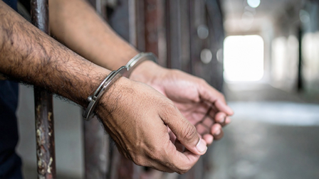 Bihar Bribery Arrest: Gopalganj Revenue Officer Caught Red-Handed Taking Bribe