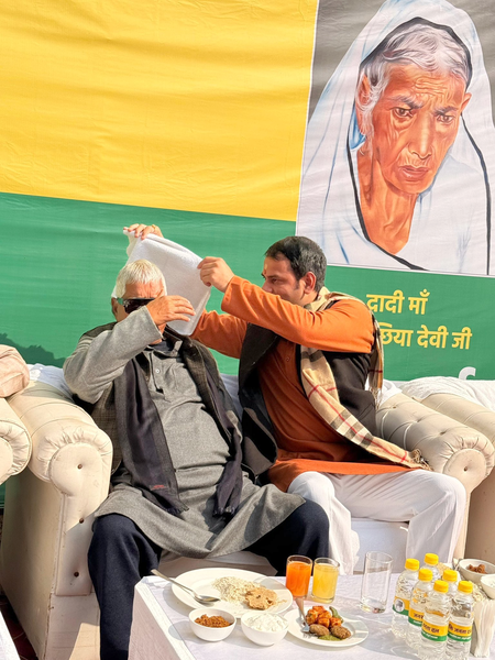 Historic Tej Pratap Meeting With Lalu Yadav on Makar Sankranti Boosts Political Buzz