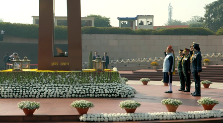 Republic Day Tribute: PM Modi Pays Homage to Fallen Soldiers at National War Memorial