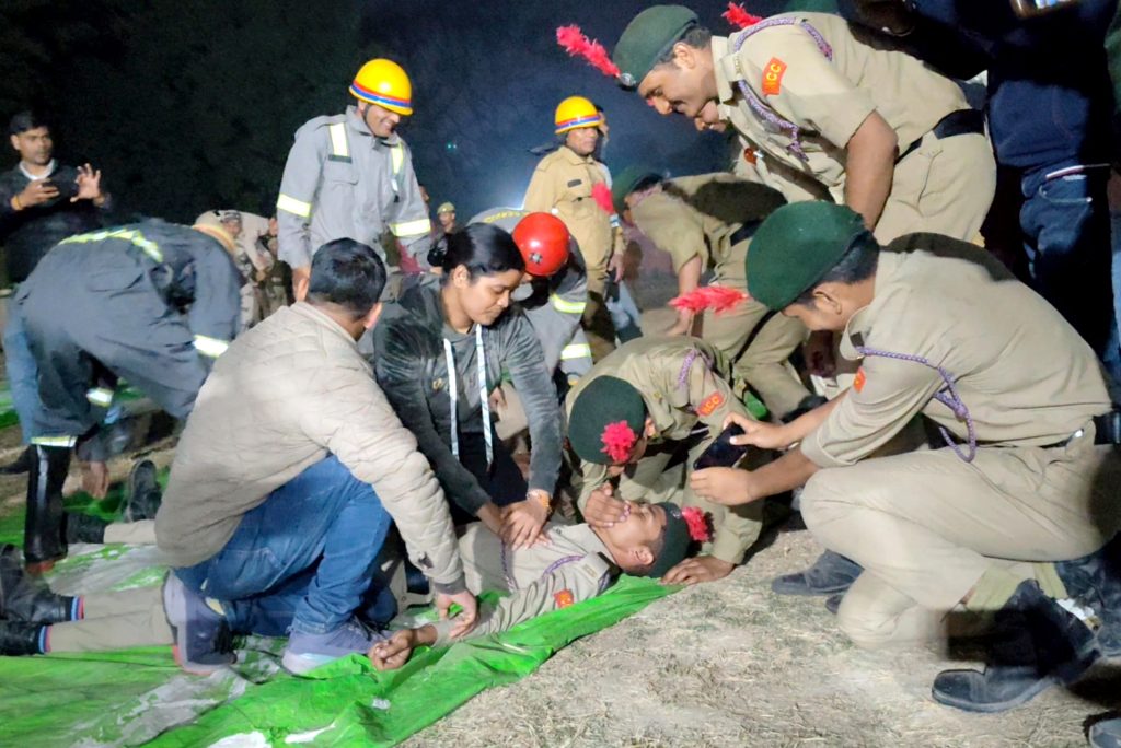 Blackout Mock Drill Successfully Conducted in Ghazipur on Parakram Diwas