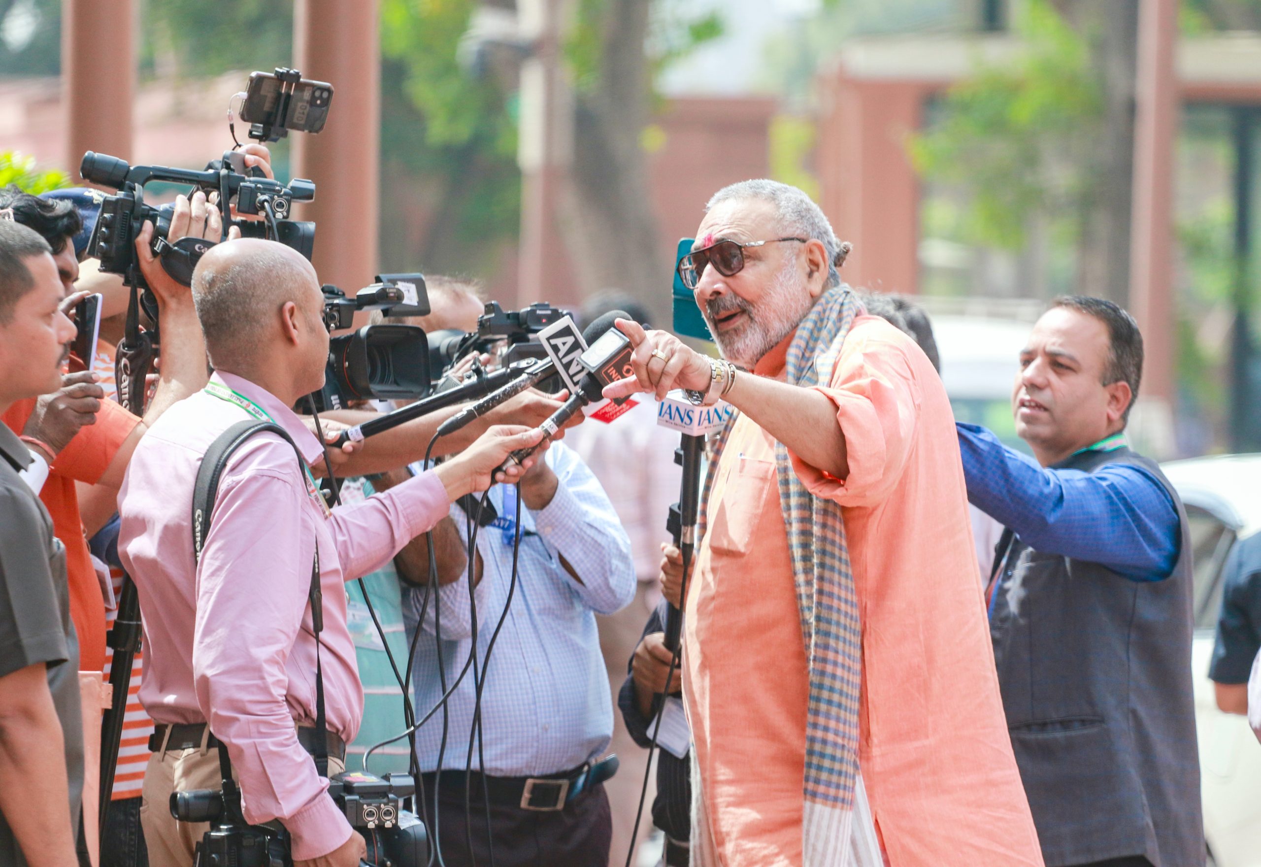 LPG Crisis in India Sparks Political Debate | Opposition vs Government