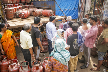 LPG Supply : LPG Supply Stable in India, Government Says No Shortage