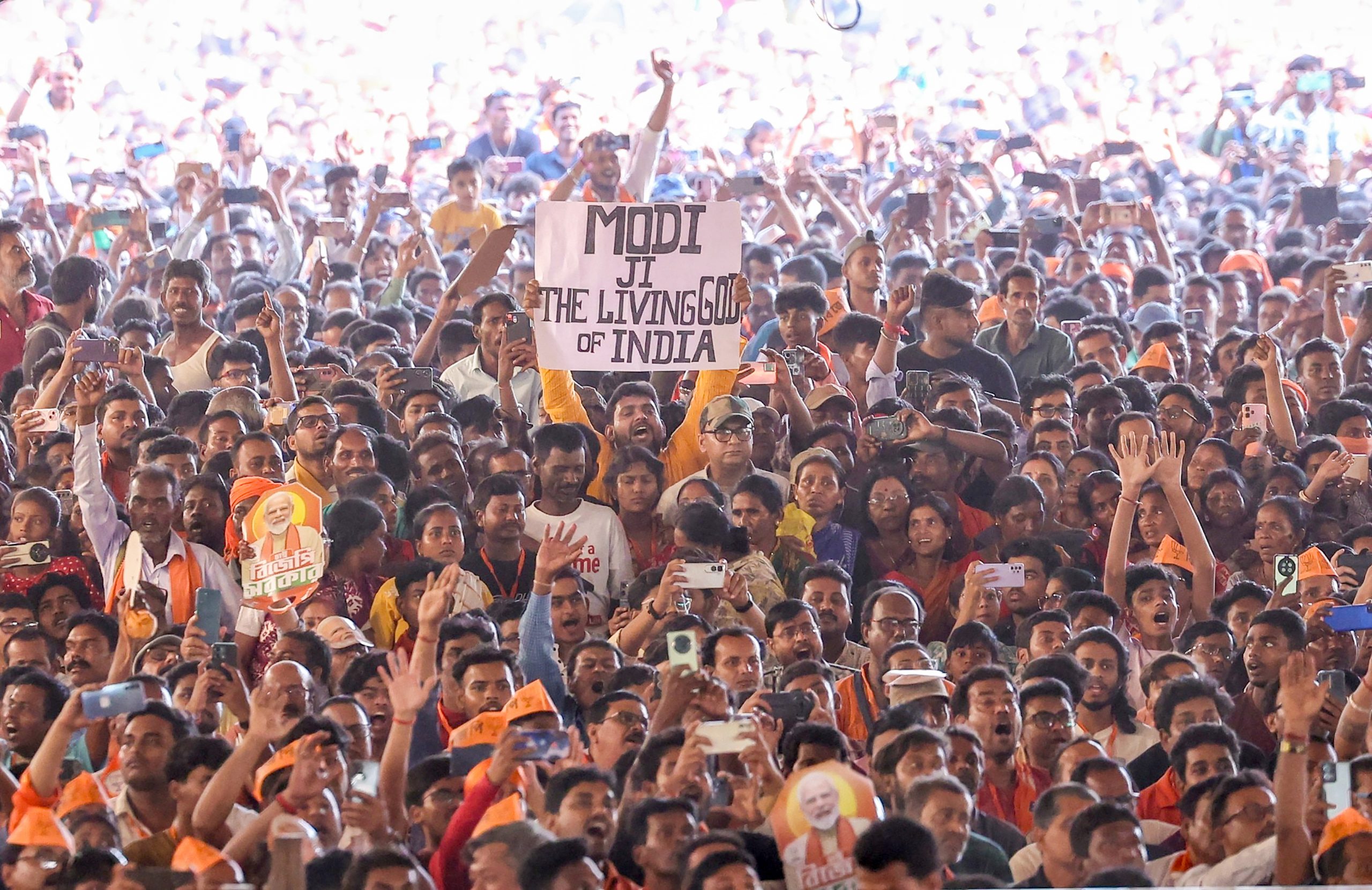 Modi Bengal Rally: PM Targets TMC, Promises Development & Action