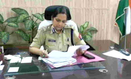 NoidaProtest, NoidaNews, GreaterNoida, WorkerProtest, IndustrialUnrest, BreakingNews, IndiaNews, UPNews, LabourRights, PoliceAction, ProtestUpdate, LawAndOrder, CurrentAffairs, TrendingNews, SocialUnrest, WorkersStrike, NoidaUpdate, NewsAlert, ViralNews, PublicProtest