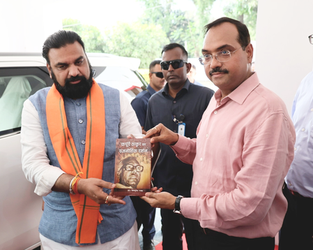 Karpuri Thakur Tribute in Patna: CM Samrat Choudhary Inspects Museum