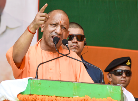 Yogi Attack on Mamata: CAA, Iftar Remark Sparks Political Row in Bengal