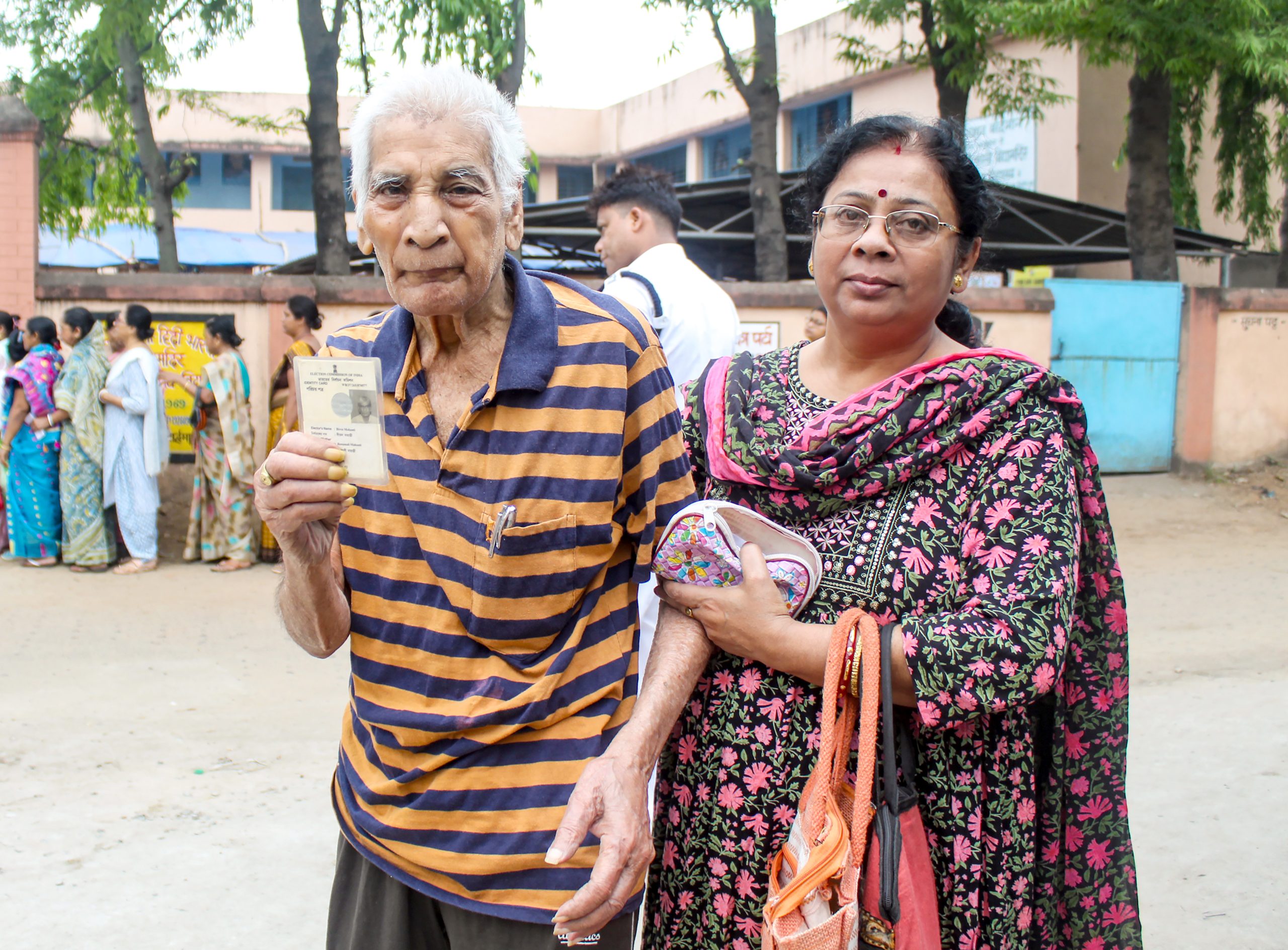 Bengal Voting Phase1 Begins: Heavy Turnout Across 152 Seats with Tight Security