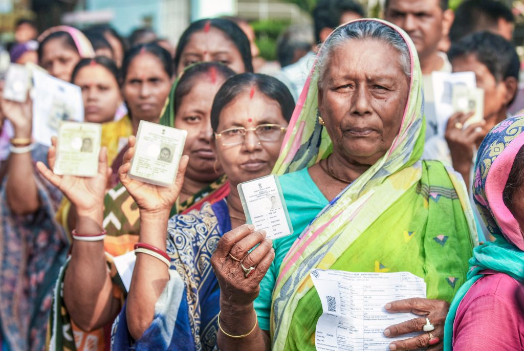 Voting Turnout Surge: Bengal Crosses 62%, Tamil Nadu Hits 56.81% by 1 PM