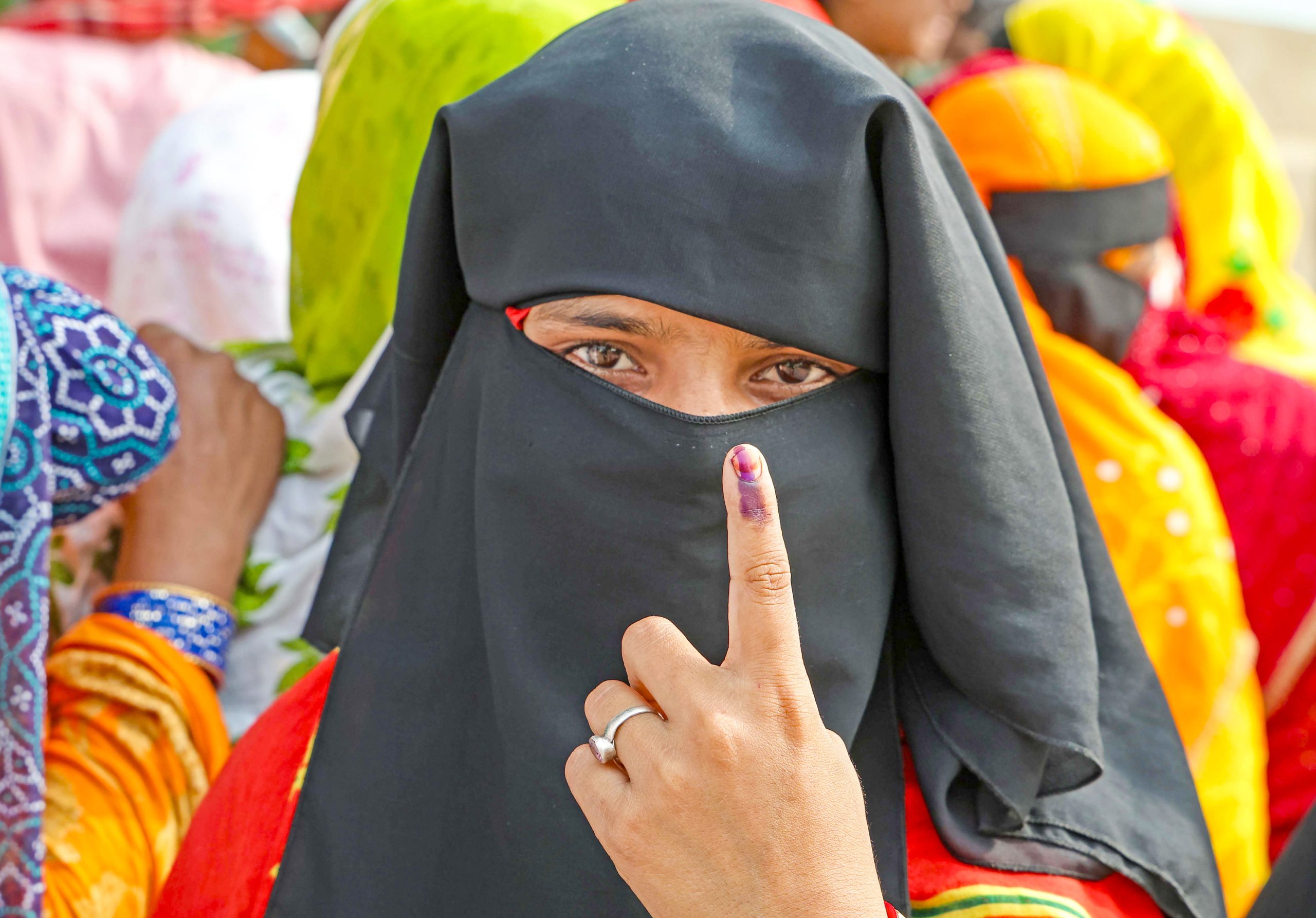 Voting Turnout Surge: Bengal Crosses 62%, Tamil Nadu Hits 56.81% by 1 PM