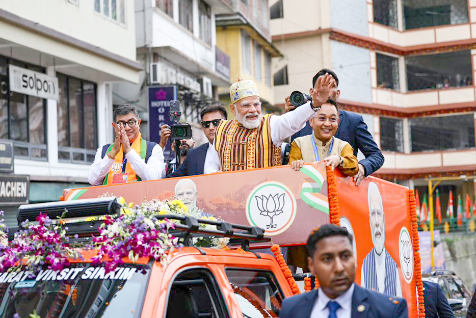 Sikkim Statehood Celebration: PM Modi Launches ₹4000 Cr Projects, Praises State’s Growth