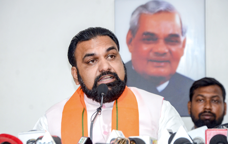 Bihar Officer Tribute: CM Announces ₹25 Lakh Aid and State Honour for Krishn Bhushan Kumar