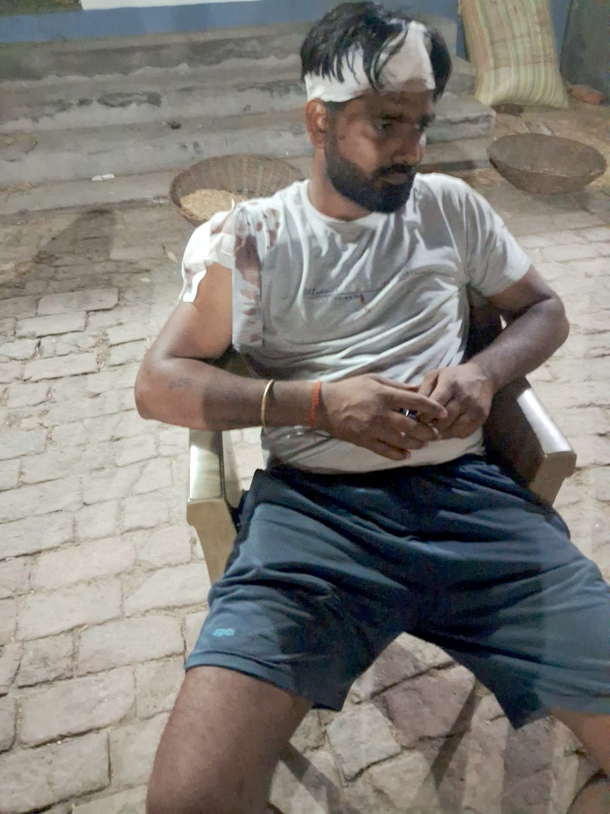Illegal Liquor Attack: Youth Assaulted in Siwan, Two Arrested