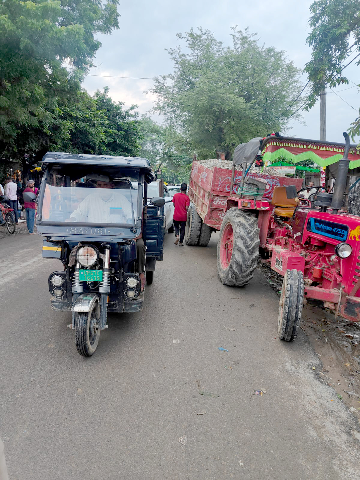 Bhudkuda CO Row: Ambulance Rescue Sparks Controversy in Ghazipur
