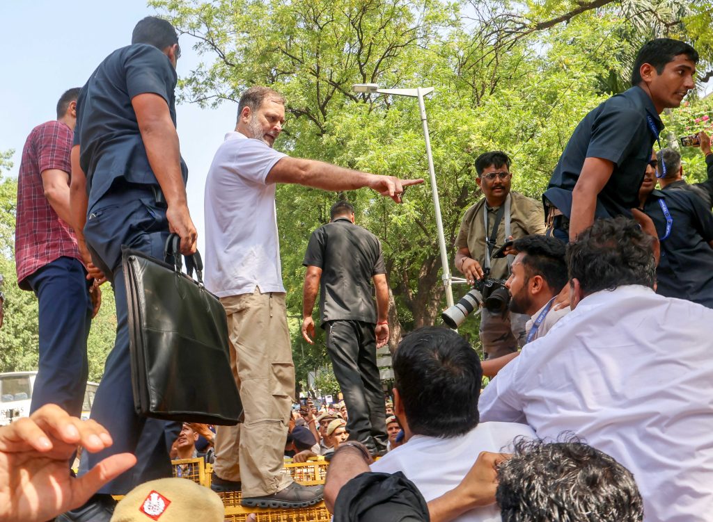 Delhi FIR filed against Rahul Gandhi, Priyanka Gandhi and other INDIA bloc leaders over alleged forced entry into Akashvani Bhavan during SIR protest.